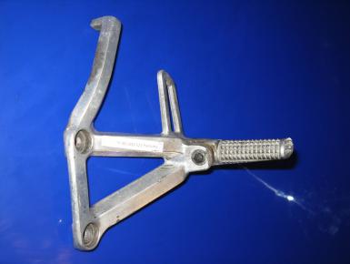 Кронштейн подножки пассажира левый, Yamaha, FZS 600 Fazer, 1998, 0, 0