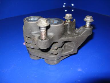 Суппорт Левый передний, Yamaha, FZS 600 Fazer, 2001, 0, 0