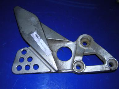 Кронштейн подножки водителя левый, Yamaha, FZR 750 Genesis, 1988, 0, 0