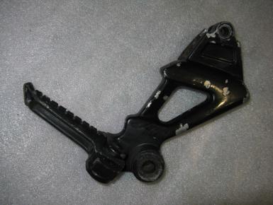 Кронштейн подножки пассажира правый, Kawasaki, ZZR 1100, 1998, 0, 0