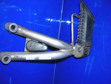 Кронштейн подножки пассажира левый, Suzuki, RF 400, 1996, 0, 0