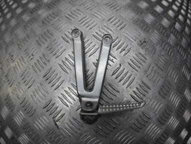 Кронштейн подножки пассажира левый, Yamaha, YZF R1, 2000, 0, 0