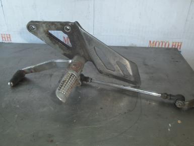 Кронштейн подножки водителя левый, Suzuki, GSX R 400, 1993, 0, 0