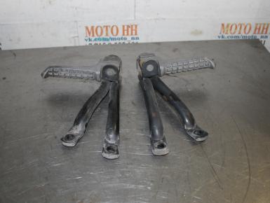 Подножка (упор) пассажира (левая и правая) В сборе с кронштейном, Kawasaki , 0, 0