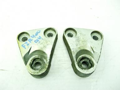 Кронштейн подножки водителя левый и правый (комплект), Yamaha, FZR 400, 1994, 0, 0