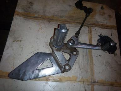 Кронштейн подножки водителя левый, Kawasaki, ZZR 400, 1994, 0, 0