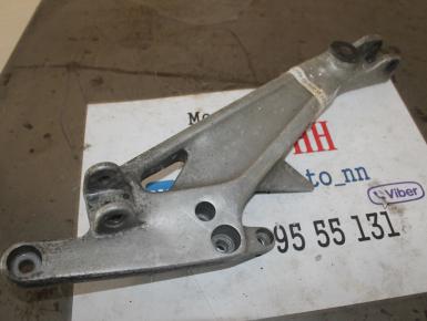 Кронштейн подножки водителя левый, Honda, CB 400 SF NC31, 1994, 0, 0