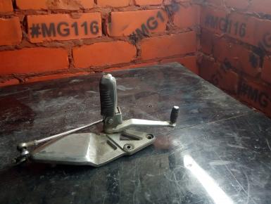 Кронштейн подножки водителя левый, Suzuki, RF 900 R, 1996, 0, 0