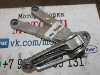 Кронштейн подножки пассажира правый, Yamaha, FZR 250, 1988, 0, 0