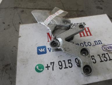 Кронштейн подножки водителя правый, Yamaha, FZR 400, 1988, 0, 0