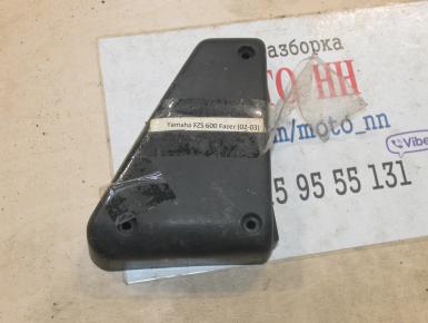 Накладка пластиковая правая, Yamaha, FZS 600 Fazer, 2002, 0, 0