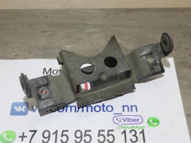 Кронштейн бензобака задний, Suzuki, GSX R 600, 2000, 0, 0