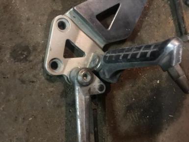 Кронштейн подножки водителя правый, Kawasaki, ZZR 400, 1995, 0, 0