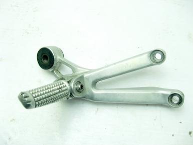 Кронштейн подножки пассажира правый, Yamaha, YZF R1, 1999, 0, 0