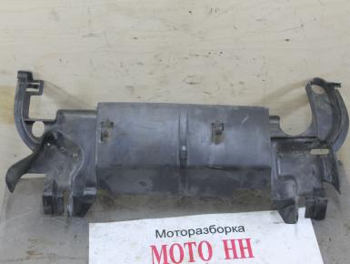 Пластиковая деталь над двигателем, Yamaha, FJR 1300, 2002, 0, 0