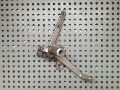 Кронштейн подножки водителя правый, Suzuki, GSX R 600, 1999, 0, 0