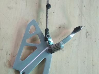 Кронштейн подножки водителя левый, Suzuki, GSF 250 Bandit, 1990, 0, 0