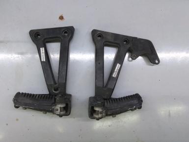 Кронштейн подножки пассажира левый и правый (комплект), Suzuki, GSF 400 Bandit , 0, 0