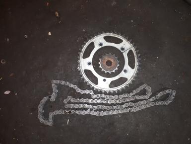 Ведомая и ведущая звезда и цепь привода колеса (комплект), Suzuki, GSX R 750 , 0, 0