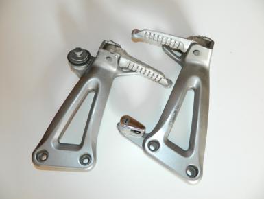 Кронштейн подножки пассажира правый, Suzuki, GSF 400 Bandit, 1996, 0, 0