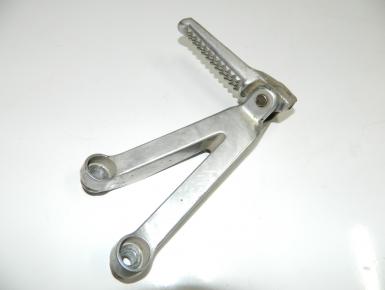 Подножка (упор) пассажира левая В сборе с кронштейном, Honda, CBR 900 RR / 929 RR (SC44) , 0, 0