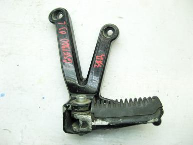 Кронштейн подножки пассажира левый, Suzuki, GSF 1200 S Bandit, 2003, 0, 0