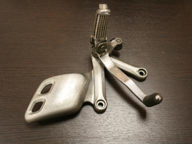 Кронштейн подножки водителя левый, Suzuki, GSF 400 Bandit, 1997, 0, 0