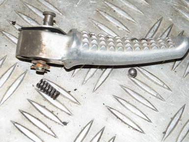 Подножка (упор) пассажира правая, Honda, CBR 1100 XX Super Blackbird, 1998, 0, 0