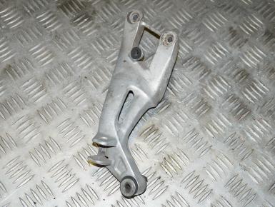 Кронштейн подножки пассажира левый, Honda, CBR 1100 XX Super Blackbird, 1998, 0, 0