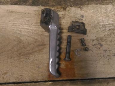 Подножка (упор) пассажира правая В сборе, Kawasaki, ZX 6 R Ninja, 2004, 0, 0