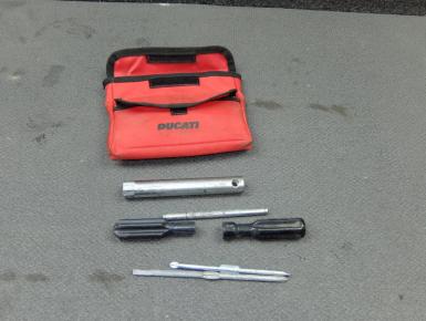 Крепление набора ключей, Ducati, Multistrada 1000 DS, 2003, 0, 0