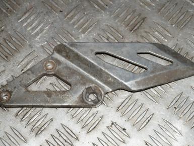 Кронштейн подножки водителя левый, Suzuki, GSX R 400, 1994, 0, 0