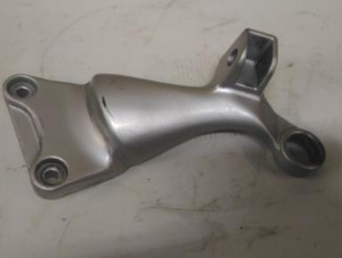 Кронштейн подножки пассажира правый, Suzuki, Hayabusa 1300, 2006, 0, 0