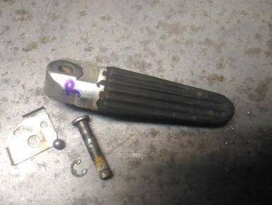 Подножка (упор) пассажира правая, Suzuki, Hayabusa 1300, 2006, 0, 0