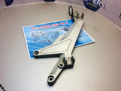 Кронштейн подножки пассажира левый, Honda, CB 900 F Hornet, 2003, 0, 0