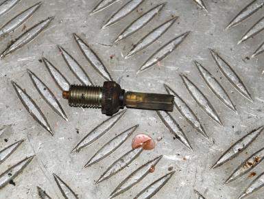 Датчик нейтрали, Honda, CBR 1100 XX Super Blackbird, 2002, 0, 0