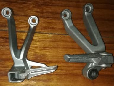 Кронштейн подножки пассажира левый и правый (комплект), Honda, CBR 600 F4i , 0, 0