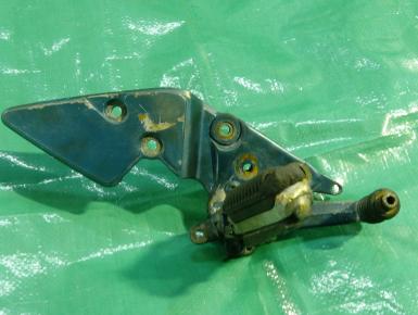 Кронштейн подножки водителя правый, Suzuki, GSF 750 Bandit, 1997, 0, 0