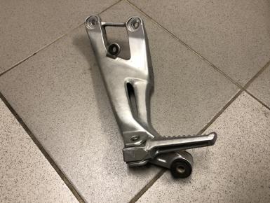 Кронштейн подножки пассажира левый, Honda, CBR 1100 XX Super Blackbird, 2002, 0, 0