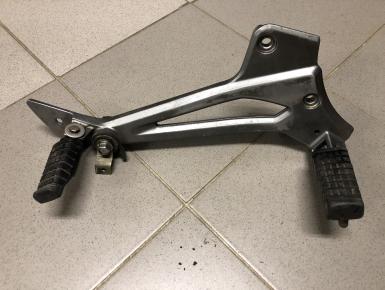 Кронштейн подножек водителя и пассажира правый, Kawasaki, ER 5, 1999, 0, 0
