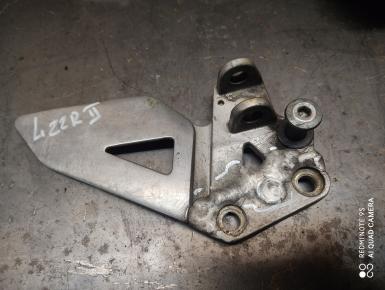 Кронштейн подножки водителя левый, Kawasaki, ZZR 400, 1998, 0, 0