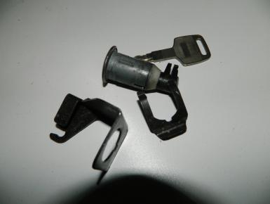 Замок сиденья, Honda, VTR 1000 F, 1999, 0, 0