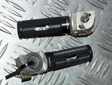 Подножка (упор) пассажира (левая и правая), Kawasaki, Z 1000, 2009, 0, 0