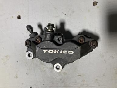 Суппорт Правый передний (TOKICO), Suzuki, GSR 600 S/N, 2007, 0, 0