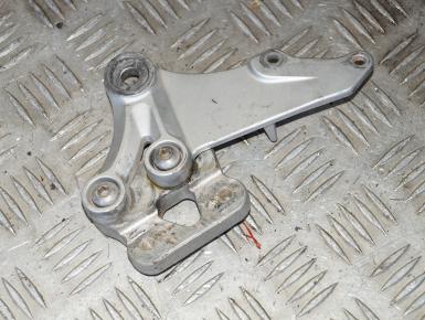 Кронштейн подножки водителя правый, Suzuki, GSX R 600, 2007, 0, 0