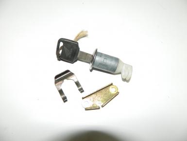 Замок сиденья, Honda, CB 750 Seven-Fifty, 1995, 0, 0