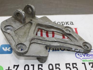 Кронштейн подножки водителя правый, Kawasaki, GPZ 400, 1990, 0, 0