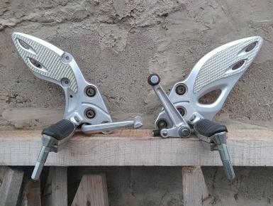 Кронштейн подножки водителя левый и правый (комплект), Suzuki, GSX 1300 R Hayabusa , 0, 0