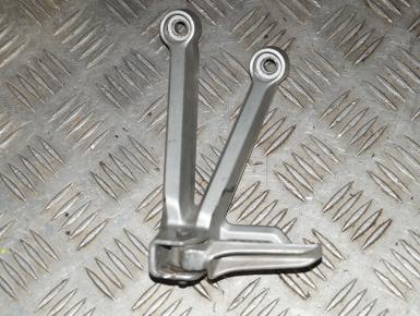 Кронштейн подножки пассажира левый, Suzuki, GSX R 600, 2005, 0, 0