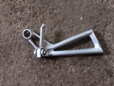 Кронштейн подножки пассажира правый, Yamaha, YZF R6, 2003, 0, 0